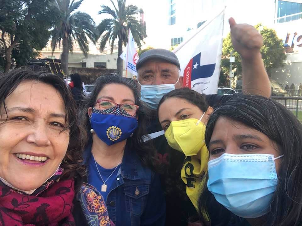 #ElMinistroDebeResponder | 📢Hoy #ANEFValparaíso marchó junto a la #CUT y los sindicatos de la salud, en apoyo a la interpelación que se realiza contra el ministro de Salud, Enrique Paris.✊🏼
#InterpelaciónAParis #MarchaValparaíso #ANEF