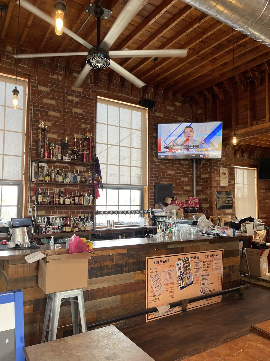 This is where I eat BBQ in Ontario <a href="/CherryStBBQ/">Cherry Street Bar-B-Que</a> is always outstanding. Now with takeout cocktails Peach 🍑 &amp; Bourbon 🥃 FTW