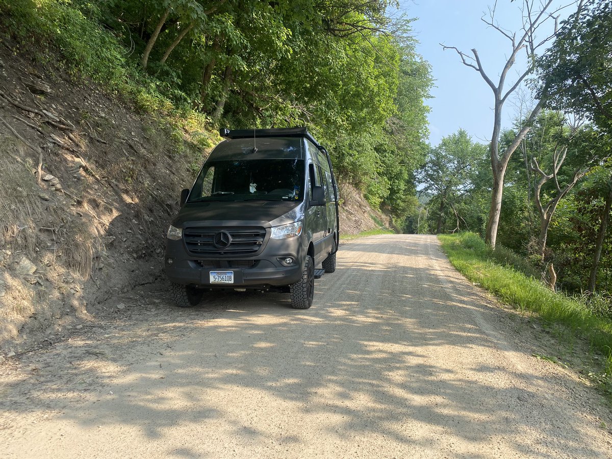 lhedien's tweet photo. 😍🚐 #RV trip in #Wisconsin! #PotosiBrewery, #CassvilleFerry and #wyalusingstatepark. Perched on bluff overlooking #MSRiver and #WIRiver. 😍🚐📷#storytelleroverland #adventurerig #travel #offroadvan #roadtripamerica #adventurevan #mercedessprinter #4x4sprinter #Travelphotography https://t.co/SFdVCaMrWm