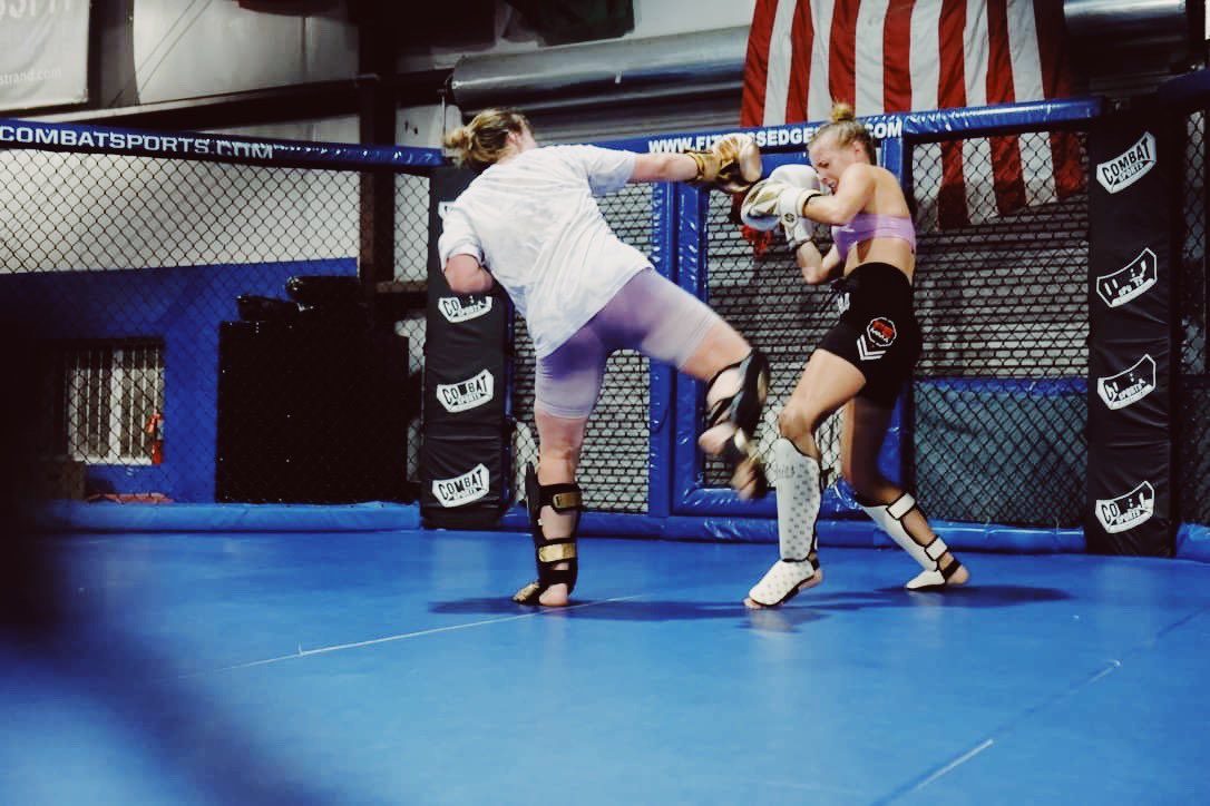 TF_BLOND1E's tweet photo. Truly don’t know what I would do with myself without this outlet. MMA has been so beneficial for my physical and mental health. And I’ve met so many great people. Just really thankful I pushed myself to get here 😌 https://t.co/5oRTyvWa8H