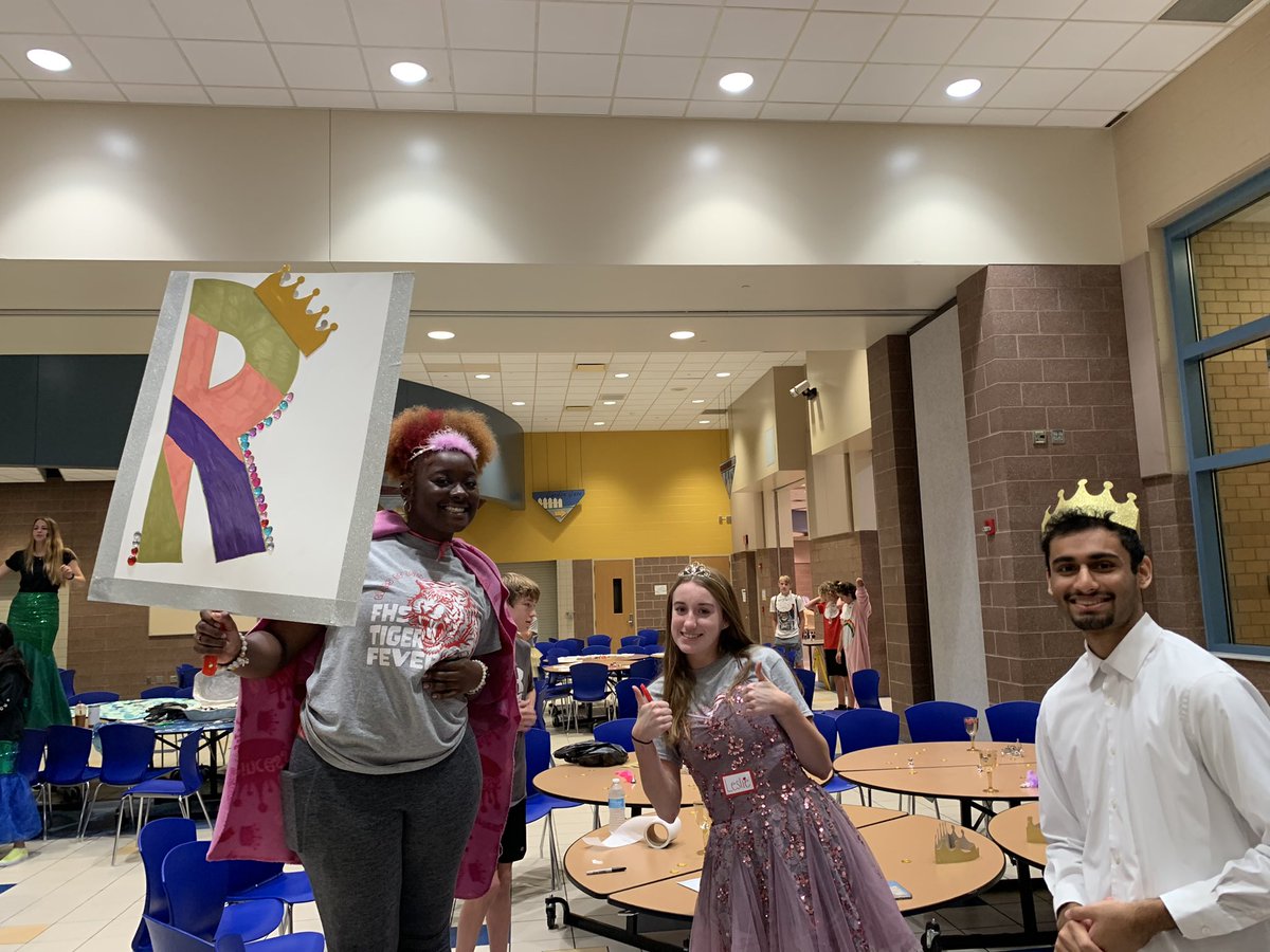 UrbanJason's tweet image. It was so much fun to have the Tiger Fever freshman orientation students in our building today. Welcome Tiger Class of 2025! #pridecharactertradition