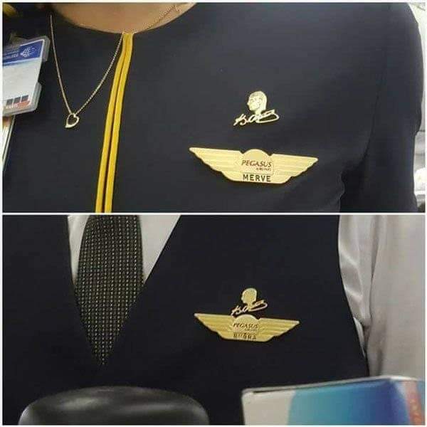 Pegasus Havayolları host ve hosteslerine Mustafa Kemal Atatürk rozetlerini takmayı zorunlu hale getirdi..! 🇹🇷

Bravo Pegasus 👏👏👏
#ZorlamaFahrettinKoca