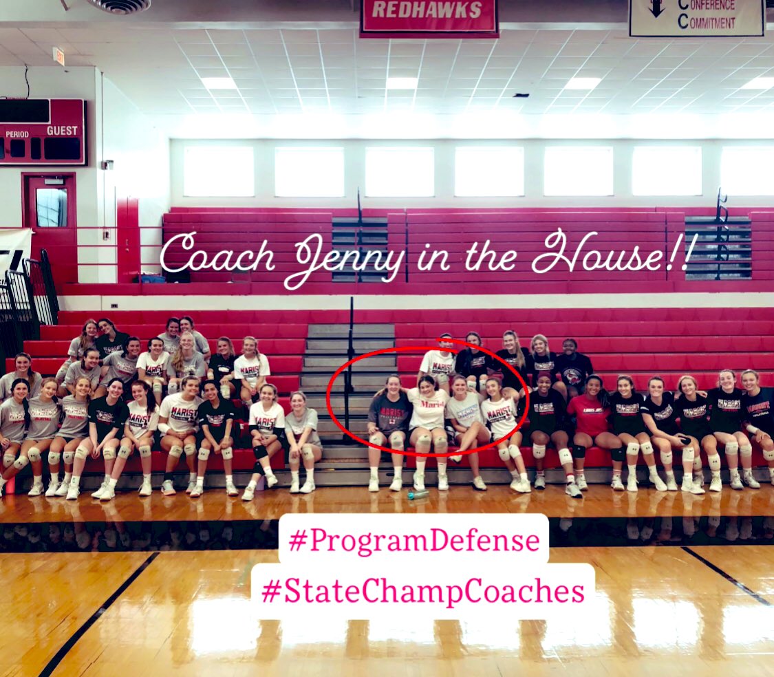 RedHawkVB's tweet image. More guest Coaches at #ProgramCamp👀🤩 Coach Jenny Phelan (2018 State Champ Varsity Coach) showing the #ProgramDefense ways 💯💯💯 #CampSeason