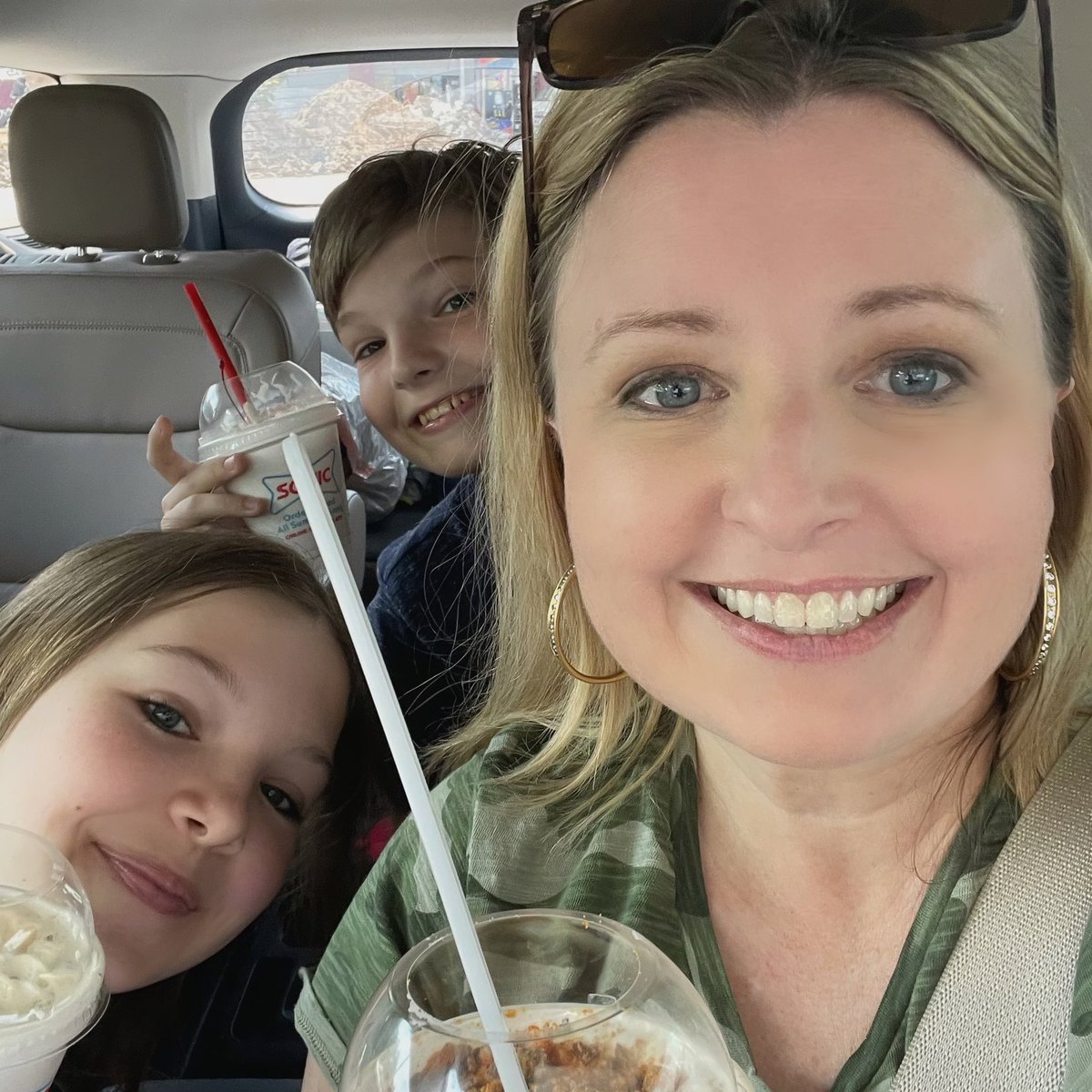 KatherineGalpin's tweet image. Selfie with ice cream! Soaking up a few more days of #wcesummer #wcerangers