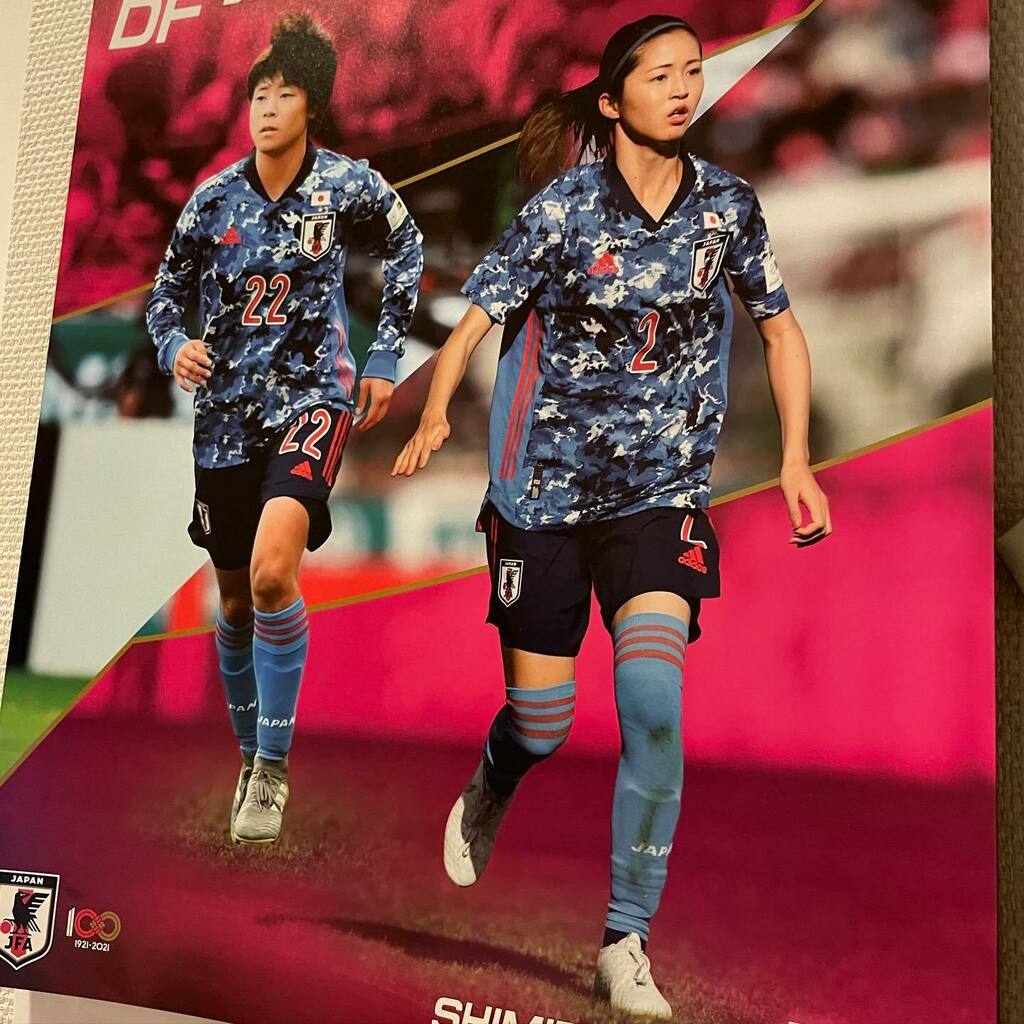 Take M Takezawa A Twitter 最近の女子サッカーの選手のユニフォームのニーソ的な着こなしは とても良いですね というのはどうでもいいのだが いよいよ今日から東京オリンピックが開幕 頑張れなでしこジャパン T Co Pmpawhd6 T