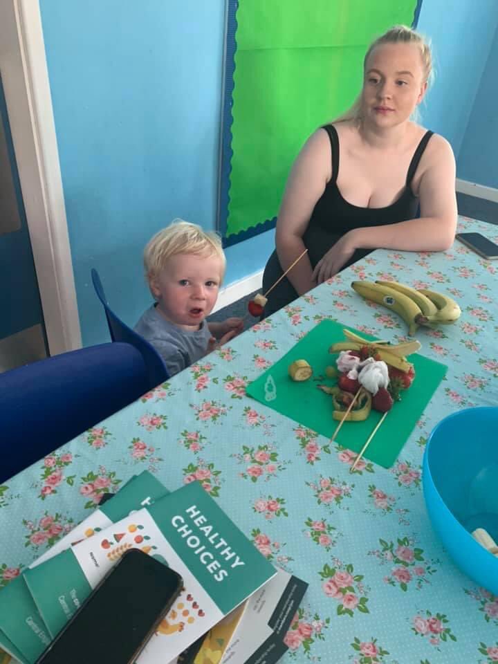 parks_hub's tweet photo. Team Tots parents and childrenโs healthy eating workshop #HealthyFood #makingsmallchanges #mentalhealth #nutrition https://t.co/7BEfDaXdrH