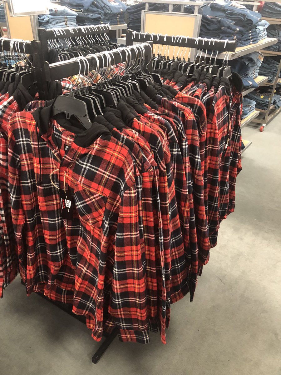 beaty shopping for his kids clothes