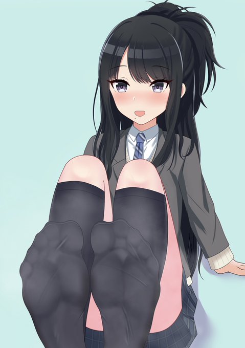 「汗で靴下がしっとりしてます...///」 