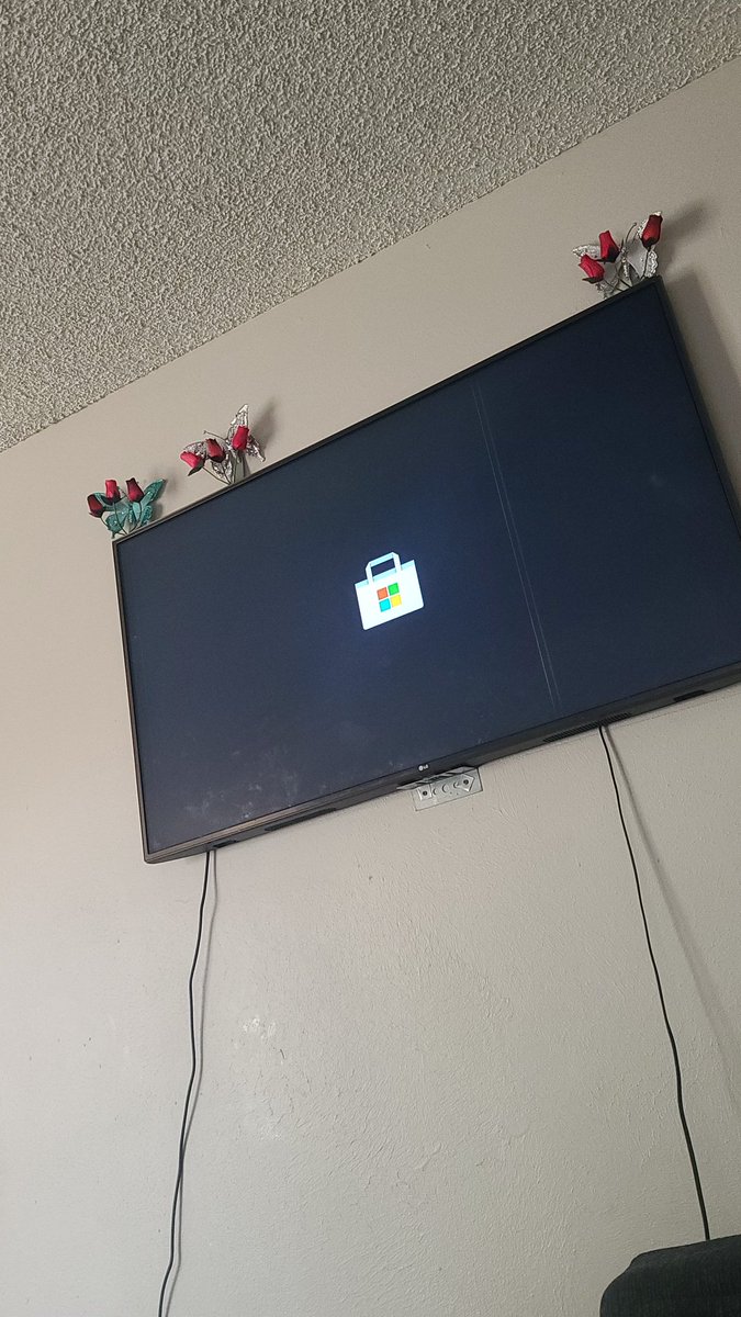 Alexand34494904's tweet photo. @XboxSupport Just stay on that scree https://t.co/GiQfwpWmWd