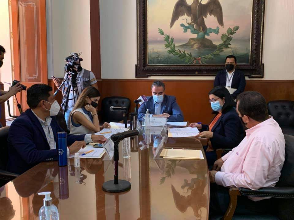DipPANJalisco's tweet photo. Se realiza la Comisión de Derechos Humanos y Pueblos Originarios que preside el Pte. De la Fracción del #Pan @jorgeglez2018 y como vocal el dip. @gustavomaciasz

#MejoremosJalisco https://t.co/lH36453mrS