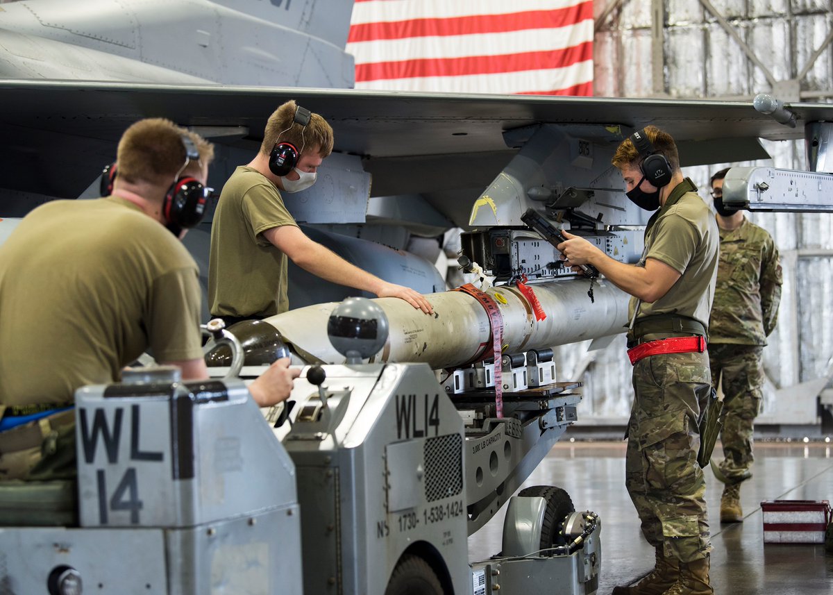 Congratulations to the 14th Aircraft Maintenance Unit load crew members for winning the Second Quarter Load Competition and Airman 1st Class Miura Takuho, 3rd Air Wing armament flight member, for winning the "Jammer" Driver Competition!

#usairforce #Misawa