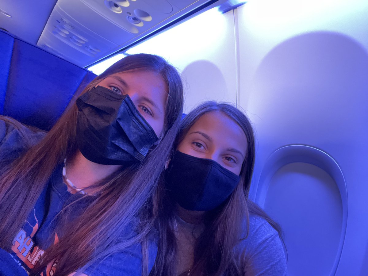 Stonemanfc's tweet photo. LONGWOOD Women’s soccer 1st ever California players are in flight ✈️ to FarmVille. Peri Kraft &amp; Kylie Tusant, welcome to the Wood. https://t.co/hwNqmUbXLD