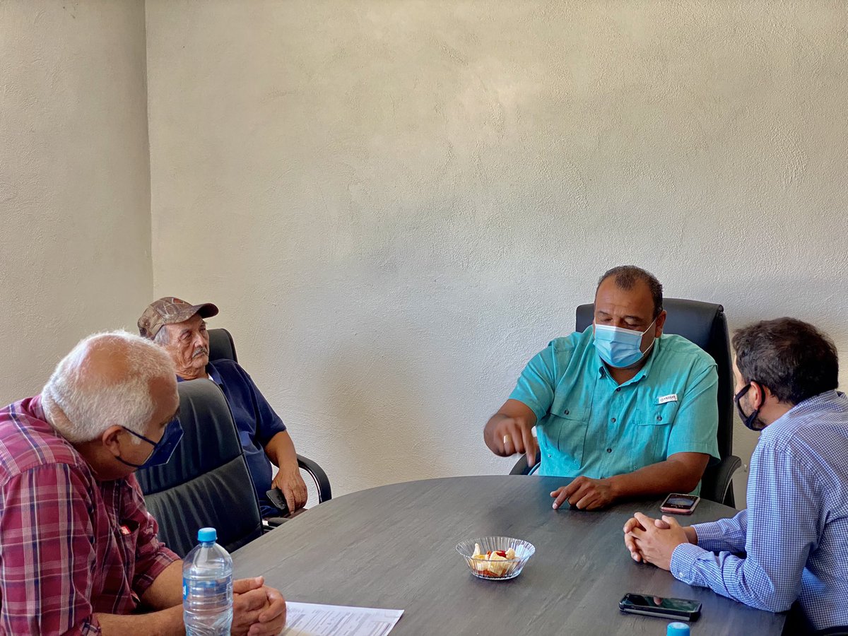 licoquintanilla's tweet photo. Hoy recibimos en #SanJoséDelAura al Lic. Antonio Nerio Maltos, Director General del CEAS; para seguir con los proyectos de agua potable, drenaje y planta tratadora dentro de nuestro municipio.
Seguimos con más proyectos en puerta, muchas gracias por su vista.
#ProgresoFuerte✅ https://t.co/cNJdzjJdwG
