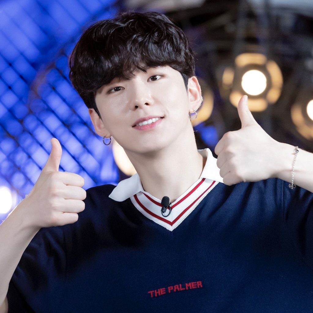 II22KiKi's tweet photo. 암만봐도 이 아기 중딩인데 https://t.co/2x9cDNxfHj
