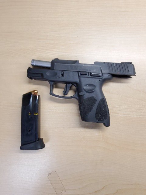 SLO Crawford &amp; SLO Carter at it again! Can’t stop won’t stop. Another gun off the streets and out of the wrong hands. Keep up the great work gentlemen. 🙌🏼 <a href="/Capt_Odle/">LAPD Mission</a> @CaptainCortez1