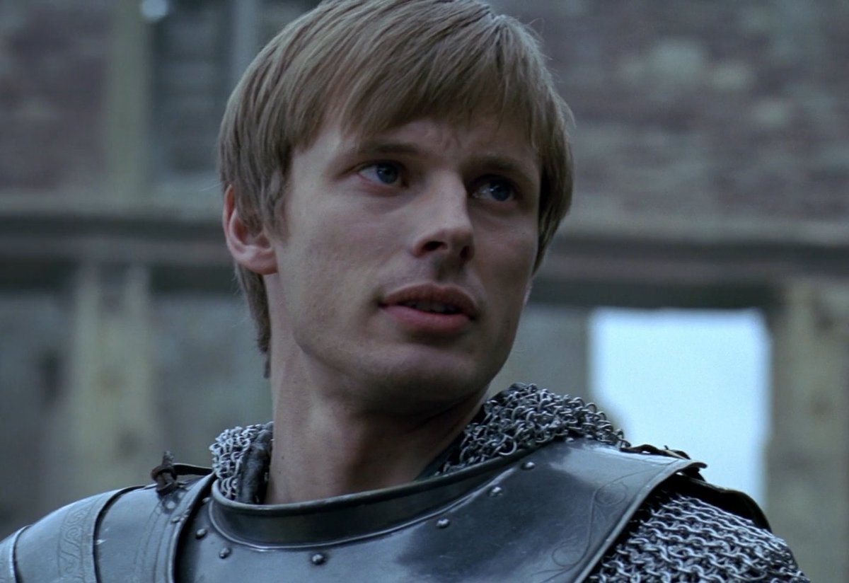 fandomfile's tweet image. 