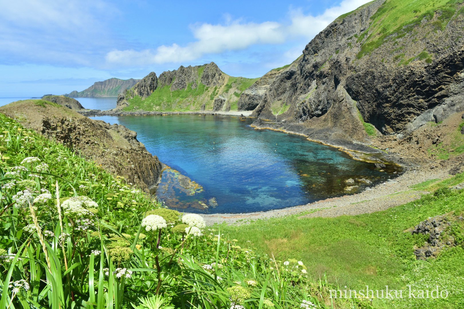 礼文島 民宿海憧 礼文の北側の観光名所 澄海岬とスコトン岬の写真です 礼文島 澄海岬 スコトン岬 礼文ブルー T Co Yp33silyip Twitter