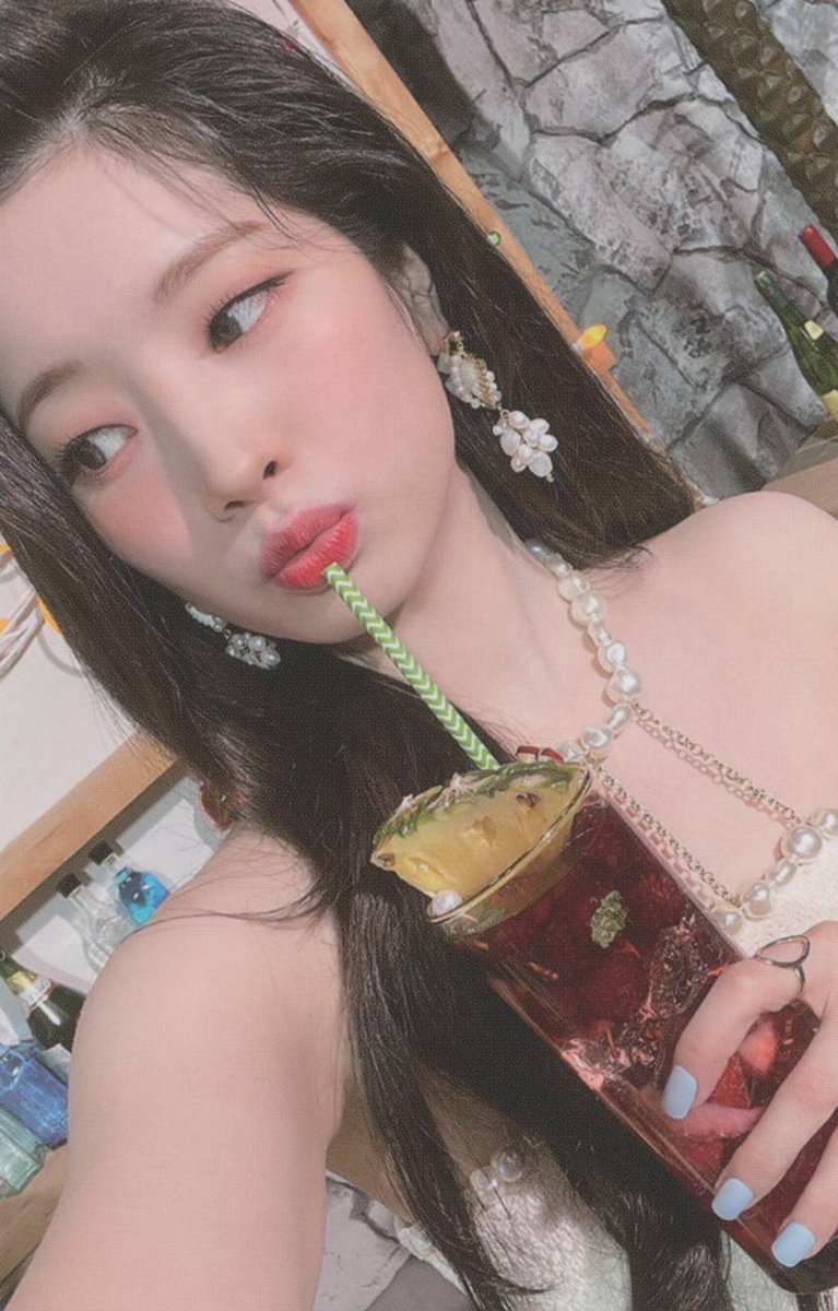 SCAN ] TWICE Dahyun Taste of Love Alcohol - Free Photocard #DAHYUN