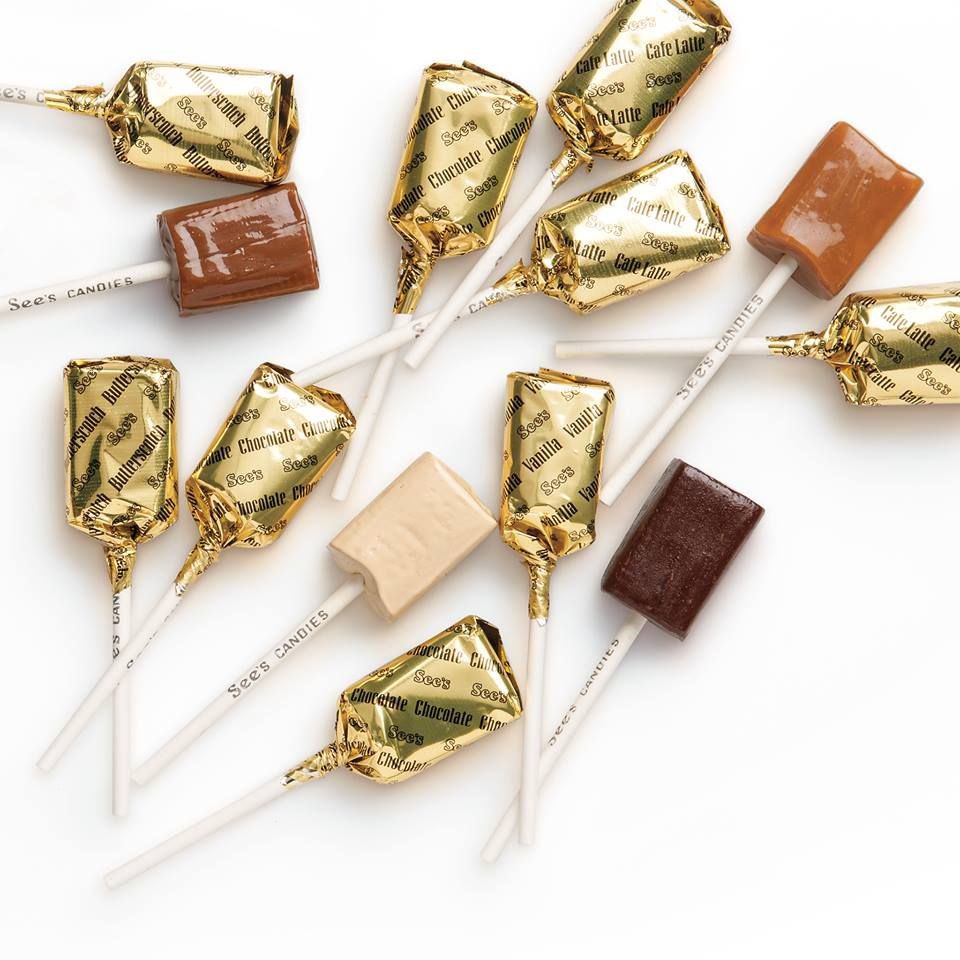 mama2alexis's tweet photo. To all of you celebrating National Lollipop Day, have the sweetest of days! 🍭🍭 https://t.co/XCGNxKZK1O