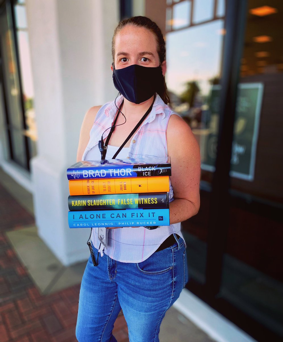 Happy New Release Tuesday! ❤️📚❤️
#barnesandnoble #bnmiramesa #bnbookpassion #booklove #142bn #bnbuzz #goodreading #readit #newbookalert #outnow #newreleases #fiction #bradthor #karinslaughtet #mysterythrillerbooks #bookclubbooks #truecrimebooks #politicalbooks @jkbjournalist