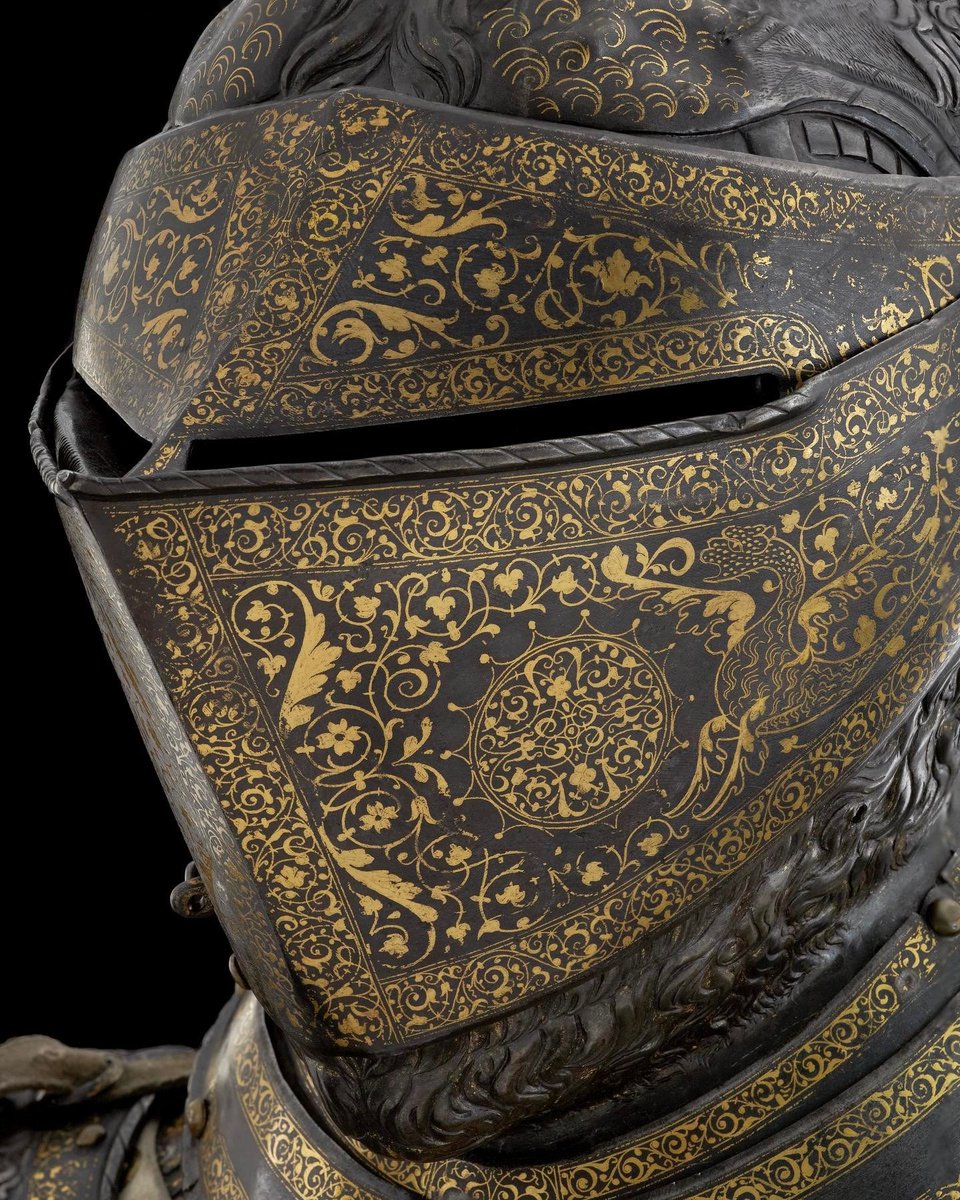 AcademiaAesthe1's tweet photo. Lion Armor of Henry II, King of France (1550) https://t.co/8JnA2CEFBC