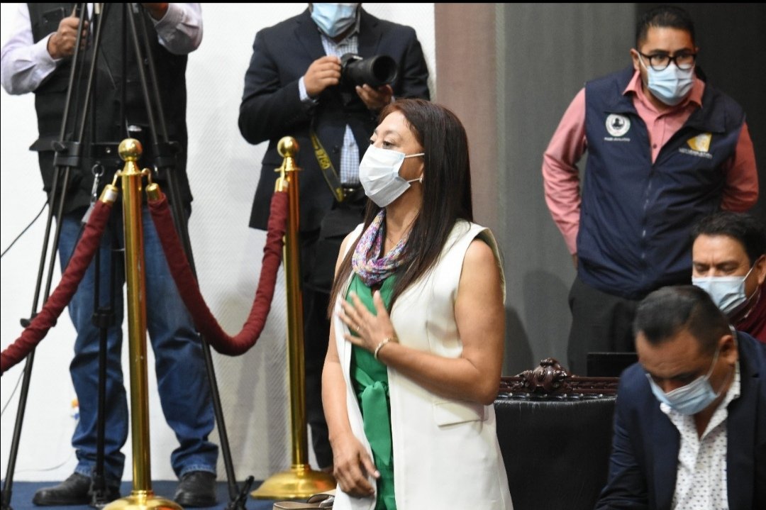 En Sesión Ordinaria se dio lectura a diversos dictámenes emitidos por la CLyPC, celebro que se haya aprobado la iniciativa que propuse para establecer el plazo de 90 días a los Ayuntamiento para que voten las iniciativas emanadas por el Congreso
