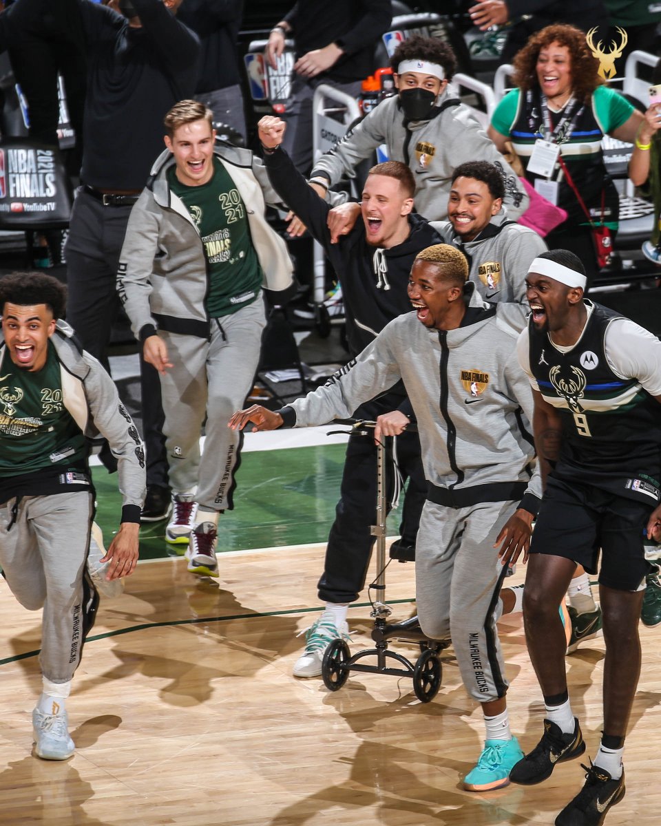 Bucks's tweet image. As soon as the buzzer sounded!!!