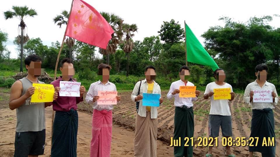 A group of ppl from #Myaing township staged anti-coup paper strike to against the terrorist regime today. 

JUNTA USES COVID AS WEAPONS       #WhatsHappeningInMyanmar #July21Coup
