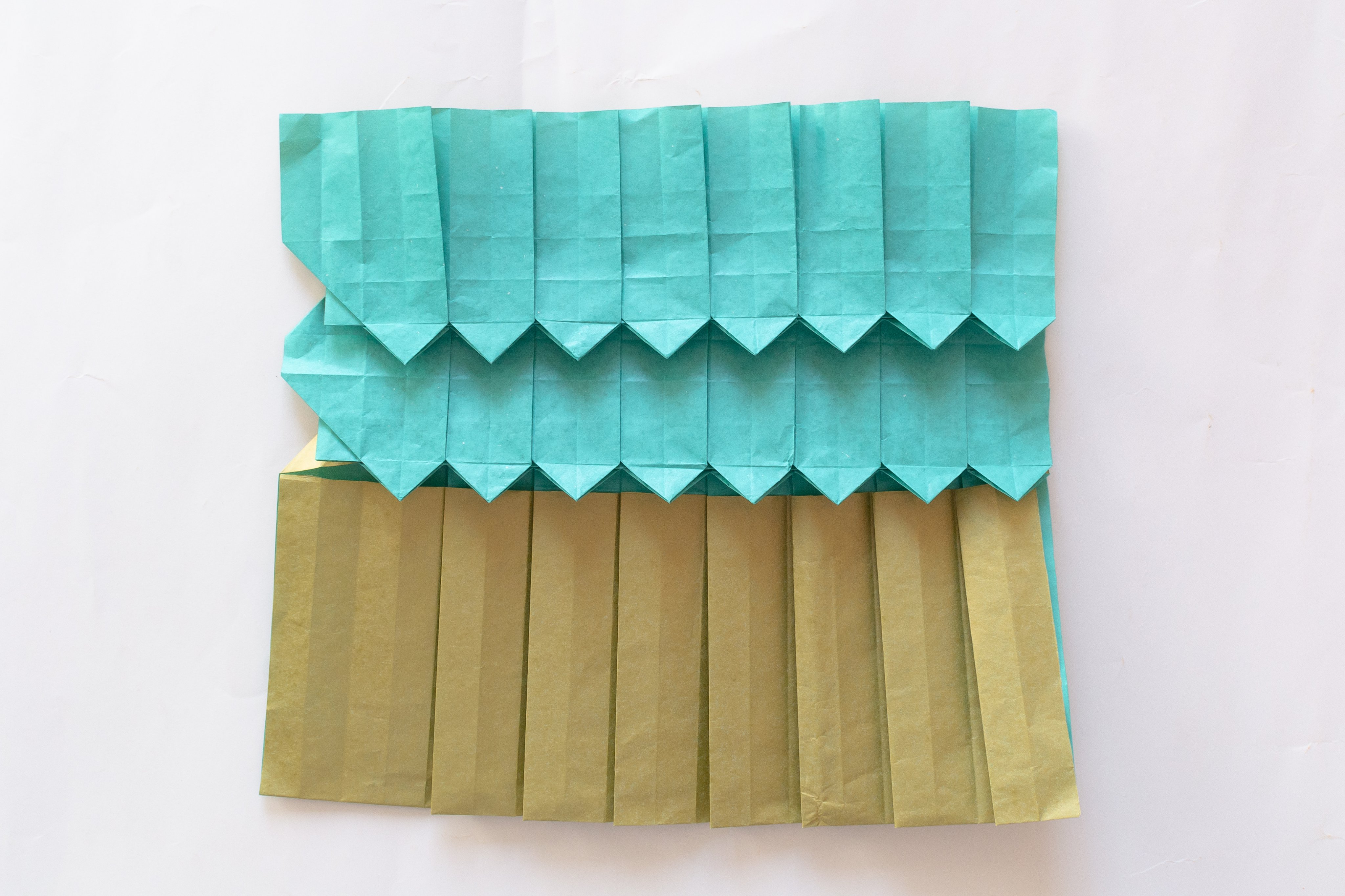 Foldology 2 - Master The Folds & 3 - Impossible Folds: Bundle