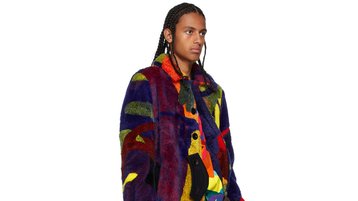 #KAWS x #Sacai Faux-Fur Colorblocked Coat weartoware.com/products/kaws-…