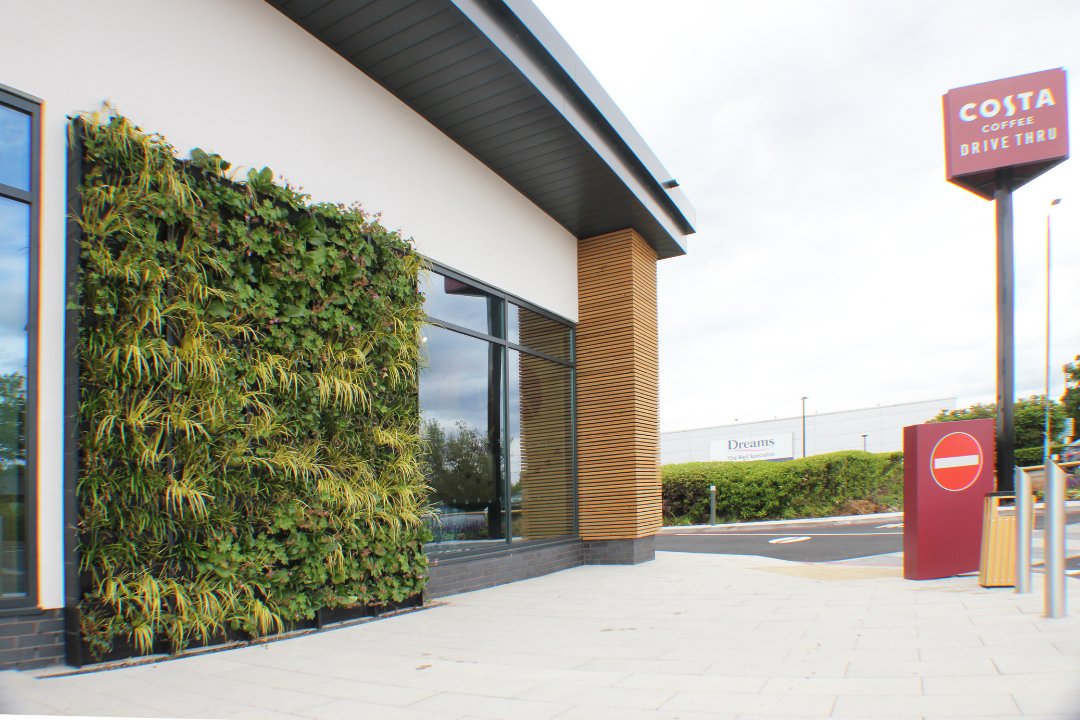 <a href="/InleafUK/">Inleaf Charlotte</a> recently installed a PlantBox living wall outside this Costa Coffee Drive-Thru. Aside from looking fantastic, living walls clean the air we breathe, support our wellbeing &amp; encourage local wildlife. Imagine if every coffee shop had a living wall…
#PlantBox <a href="/CostaCoffee/">Costa Coffee</a>