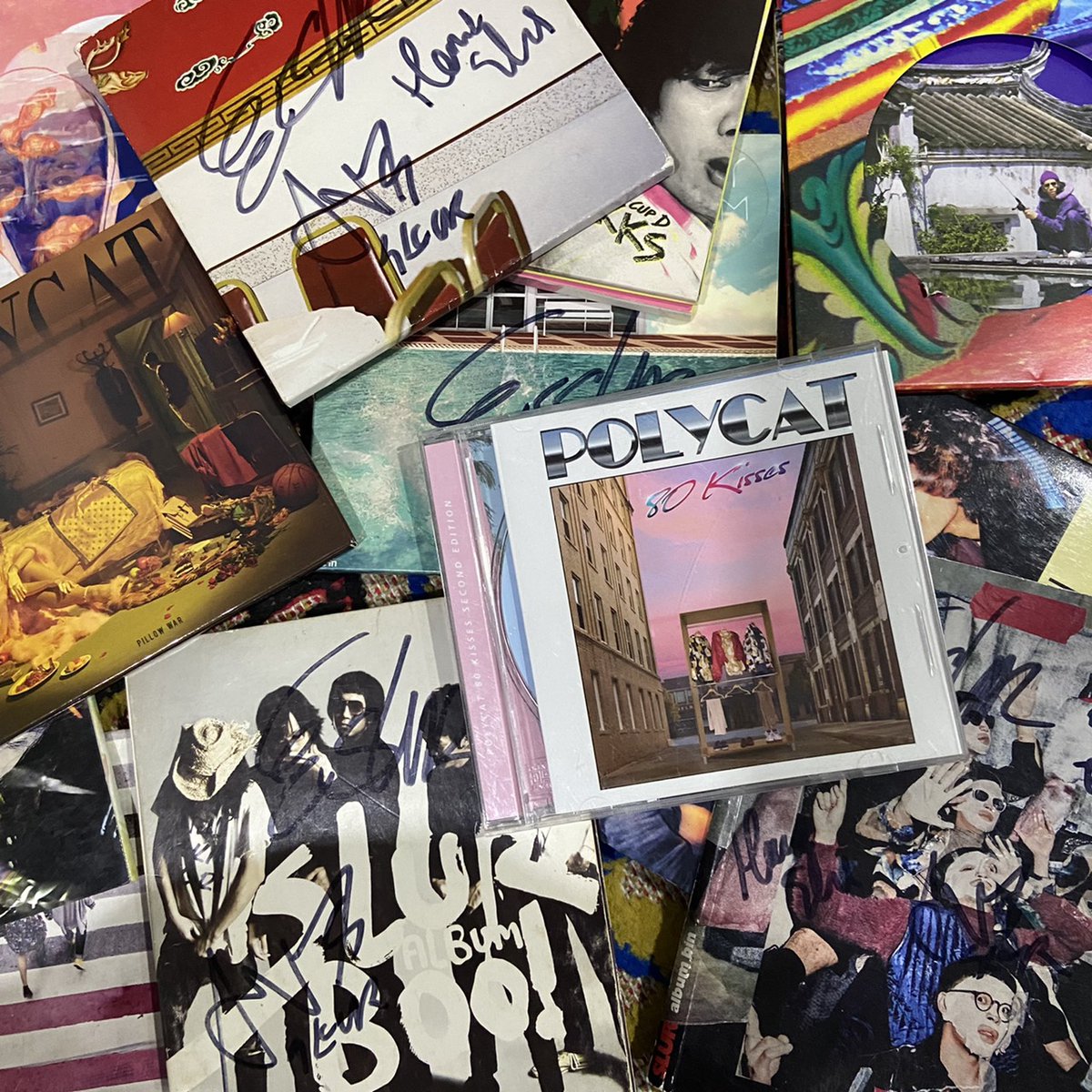 smallroom_tweet's tweet photo. มีใครอยากให้เรา Re-Stock CD อัลบั้มไหนมั้ย ? 💿 📀
#Smallroomusic #Smallitems #Restock https://t.co/OX3gWcX9S3