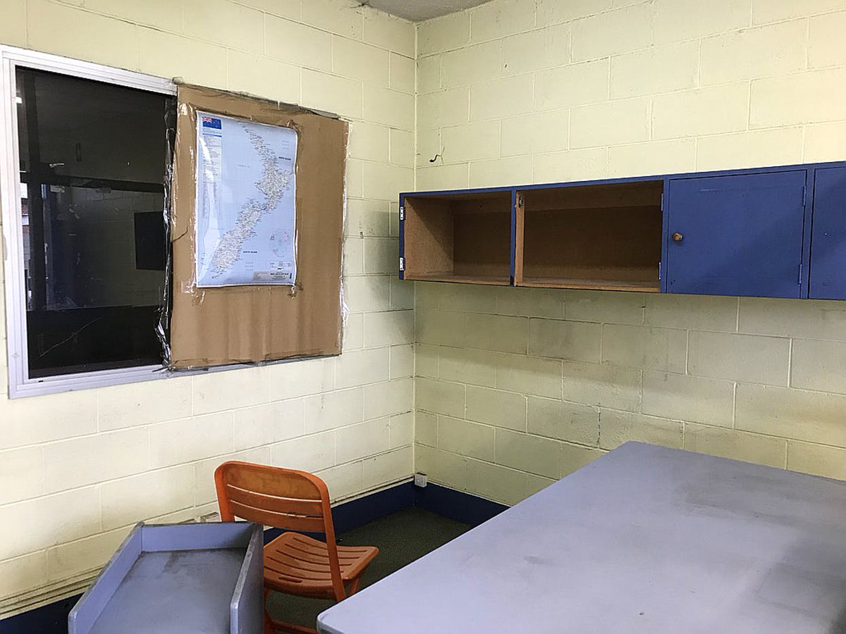 MQS_Development's tweet photo. For Lease in #Dunedin: 43 Broughton St
Large warehouse with toilets, lunchroom and offices.
area 900 m2 (more or less).
Getting a brand new roof.
For inquire: Email
mqs.development@gmail.com
cellphone: 0211218954 https://t.co/WmgLAAi37b