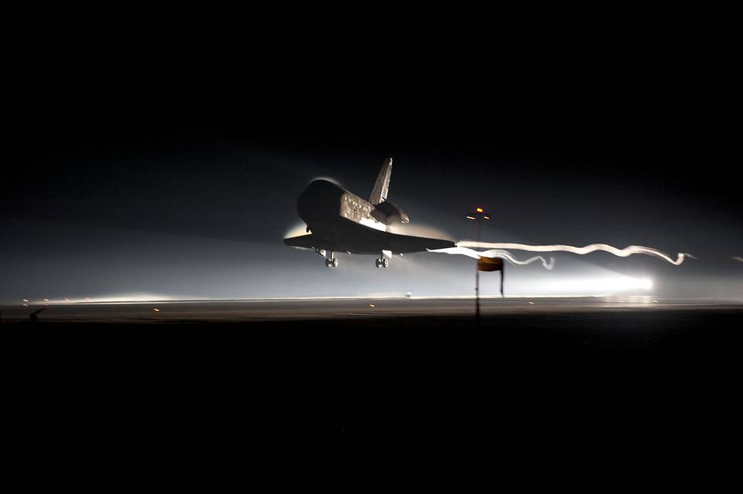 At 5:57 a.m. EDT on July 21, 2011, space shuttle Atlantis landed for the final time at NASA's Kennedy Space Center after 200 orbits around Earth and a journey of 5,284,862 miles on the STS-135 mission.
Credit: @nasa

#atlantis #nasa #space #aviation #spaceshuttle