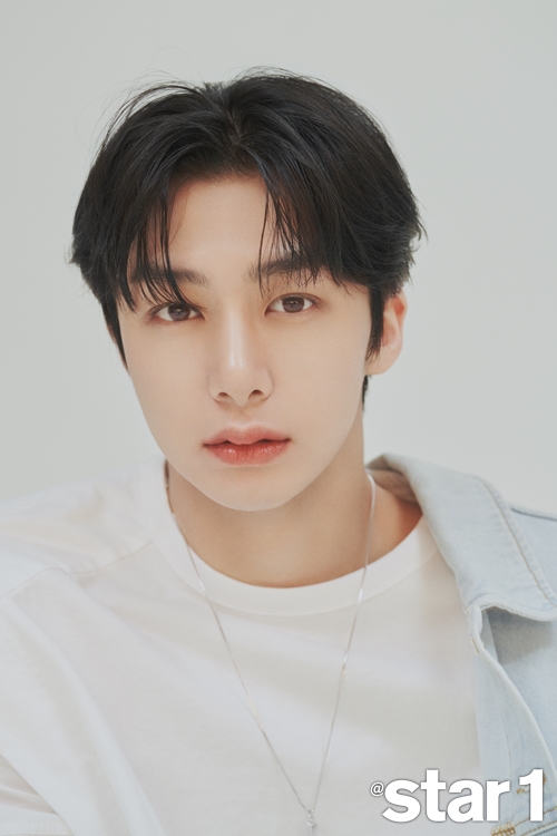 MONSTA X's Hyungwon Decorates The August Issue Of Star1 With His ...