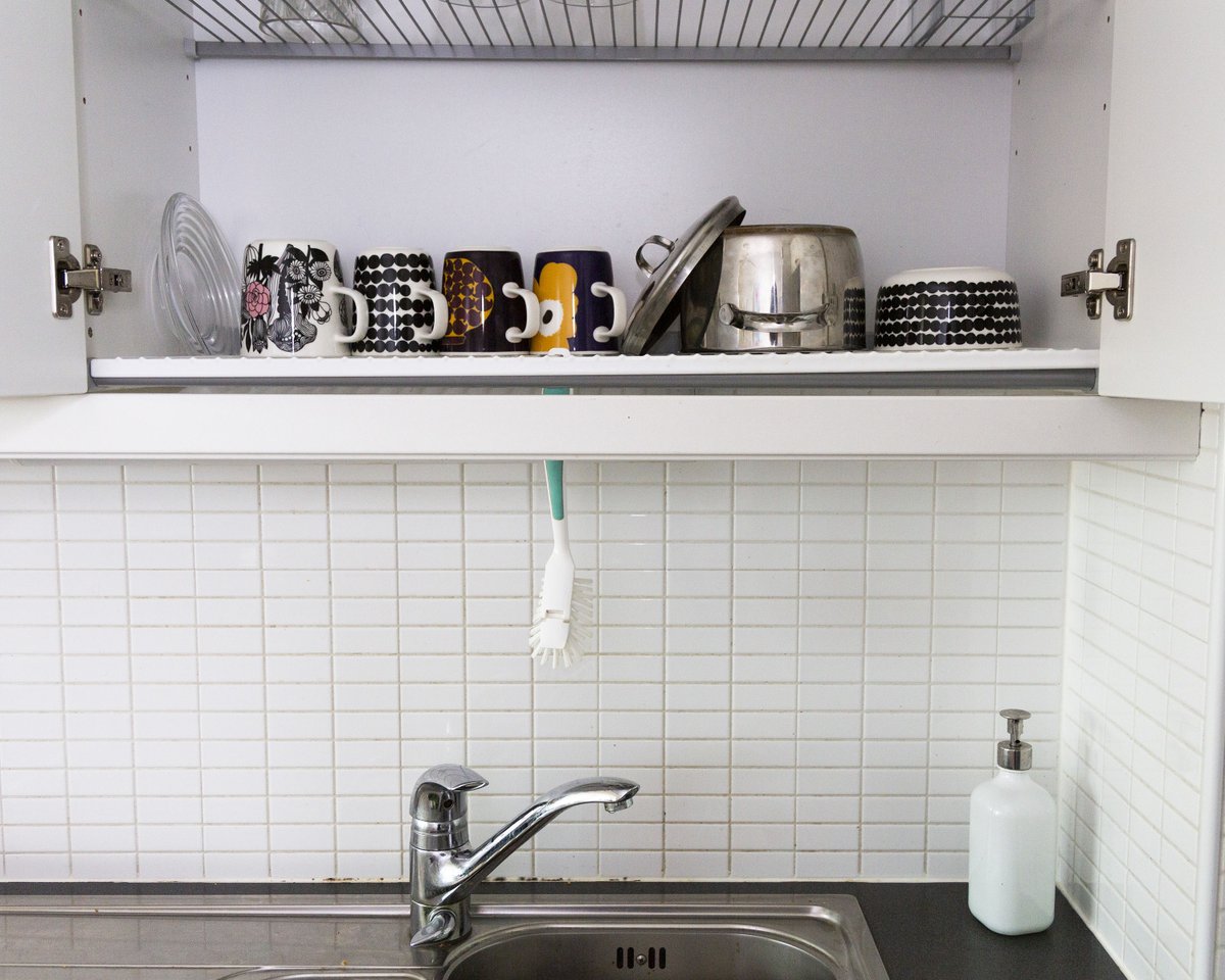 goodnewsfinland's tweet photo. RT @thisisFINLAND: If you’ve ever visited a home in #Finland, you’ve seen this #Finnish invention: the dish-drying cupboard! After washing the dishes, you place them on a rack in a cupboard over the sink, and they drip-dry with no hassle or towels! Genius🤩https://t.co/ECyjARhDKT