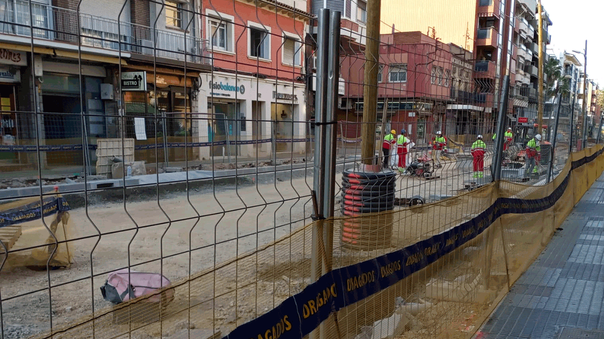 La_Guaita_'s tweet photo. 📢Atenció #comerços: Nova #subvenció de l'@AjCastelldefels per a pal·liar les #afectacions de les obres de la #C245: fins a 1.000€ per comerç o servei situat a algun dels trams del projecte.
Consulta els requisits i sol·licita-la ara⤵️ @Castellcomercio
https://t.co/Rqlt90lNEf https://t.co/V6XC8EBA8S