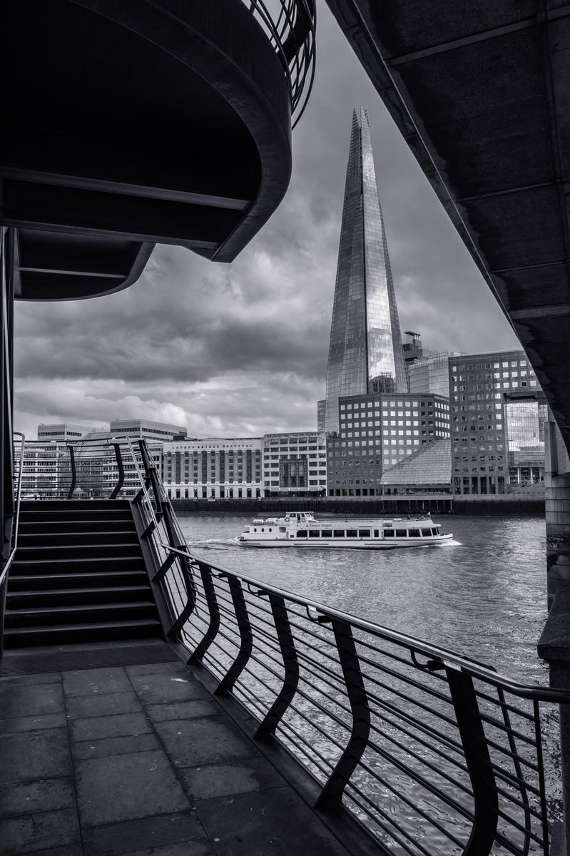 Cruising The Thames
#london #thethames #rivercruise #visitlondon #theshard #citylife #APPicoftheweek #amateurphotography #photography #photooftheday #canonuk #canonphotography #architecture #cityarchitecture #bnw #bnwphotography #bnw_captures #monochrome