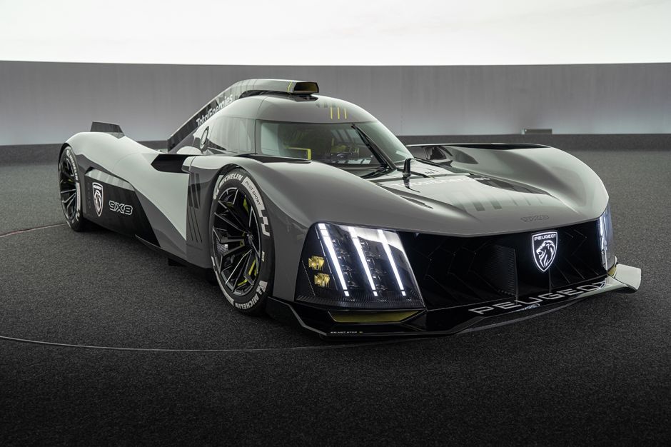Jeleasemavoitur's tweet photo. Le grand retour de #Peugeot Sport à la compétition, c'est pour 2022 🏆
Après plusieurs années loin des circuits, la marque au lion a dévoilé son #Hypercar 9x8, qui devrait prendre le départ des 24h du Mans et des Championnats du Monde d'endurance en 2022 ! https://t.co/rWnJFQYy3m