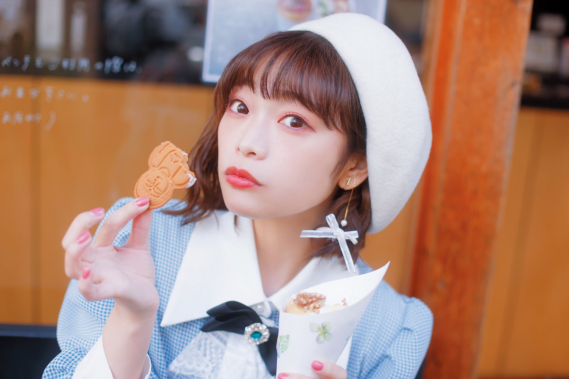 小山百代1st写真集 となり。【公式】 (@koyamamomoyo12) / X
