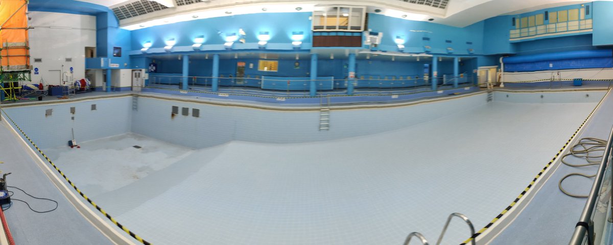 Here's the University of London Union pool: a huge community asset in the heart of the capital, drained and ready for closure. 

Some of the students who use the facilities have set up a petition to save them. You can give it a sign here: change.org/p/birkbeck-uni…