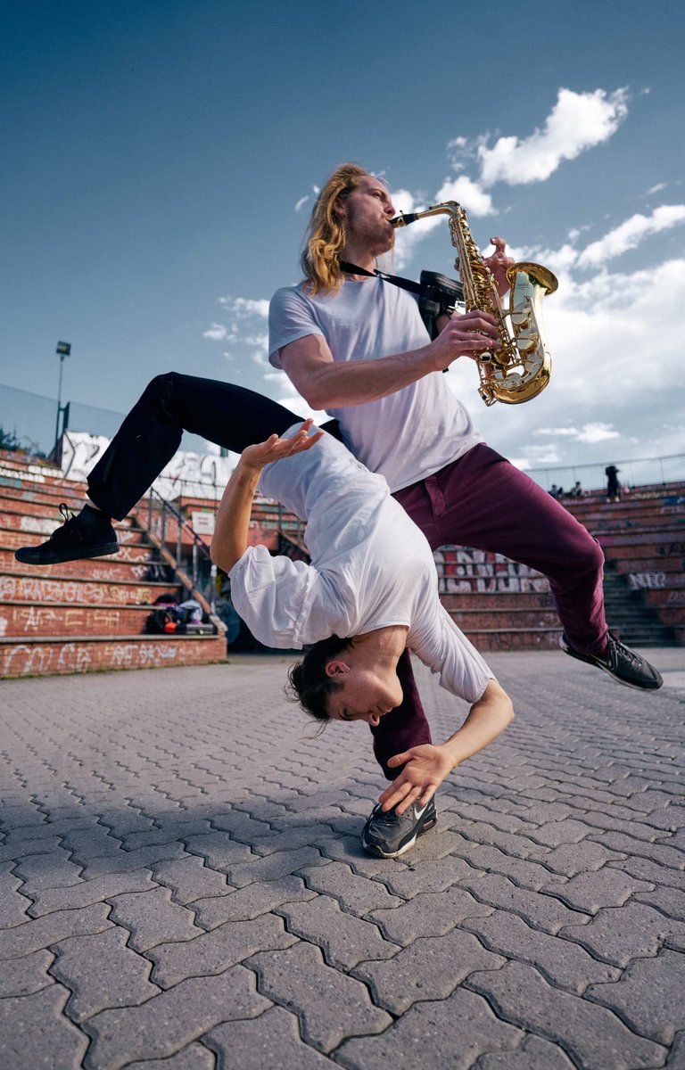 👉Giovedì #22luglio il Circo al Circo-lo!!!
Gli #Uroboros sono due artisti formidabili che esplorano il mondo del #Circo e che vi faranno assistere ad uno spettacolo unico ed emozionante.
Portate i vostri bambini!!!
 📞+39 055 200 14 92
 ✉️info@teatrodelsale.com #TeatrodelSale