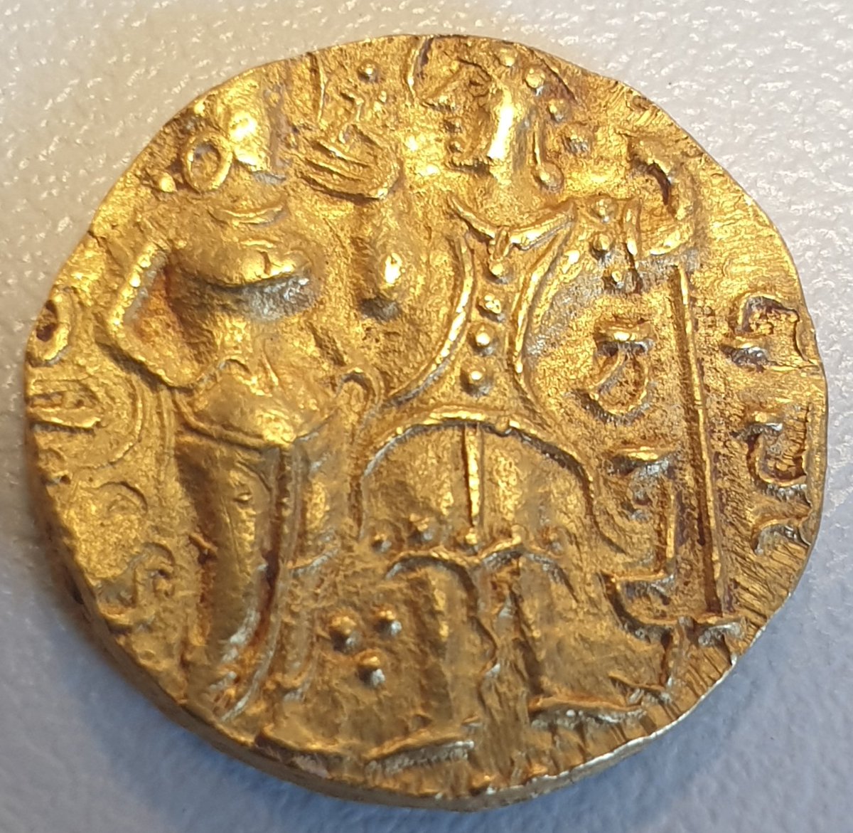 The gorgeous gold coinage of the Imperial Guptas: 1. Chandragupta I (r. 319-335 CE), who ruled UP, Bengal & Marwar as first Maharajadhiraja of the Guptas. His marriage to Lichchhavi princess Kumaradevi, seen with hoop earings, helped extend his power. Rear: Lakshmi on Lotus
