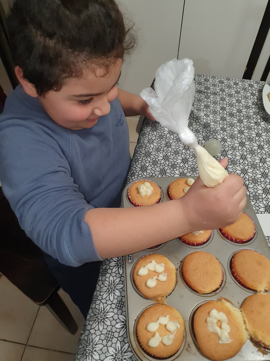 ececomert01's tweet photo. @Sherwood_Grange @NicoleB001 @882Jennifer @Mirnaahmad123 finish product. My kitchen omg https://t.co/gTfiuTGJvQ