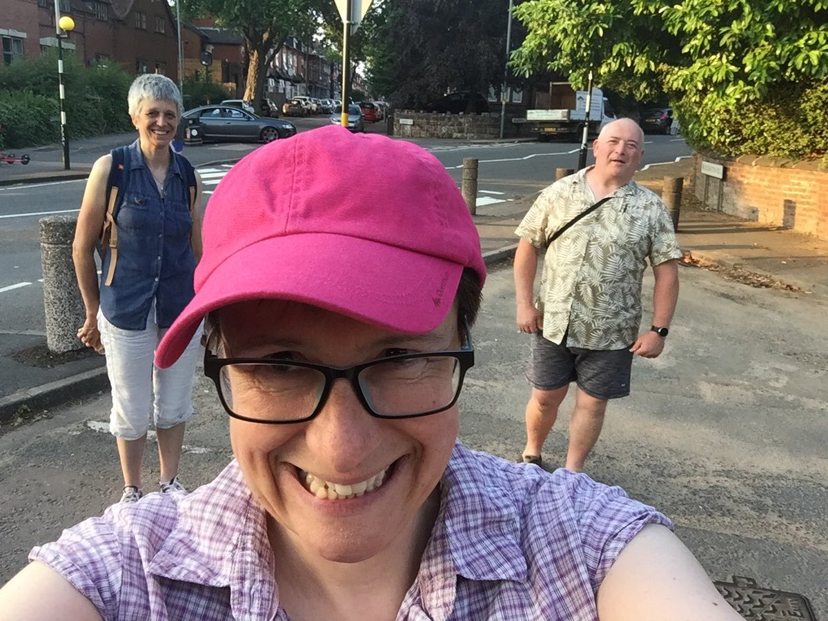 We had a great response from #BalsallHeath residents last night, telling us what they think of their local #TrafficFilters. 
Thank you to fab #Volunteers @gardensinboots and Chris Trivett for coming out in the heat!
@_wearepossible