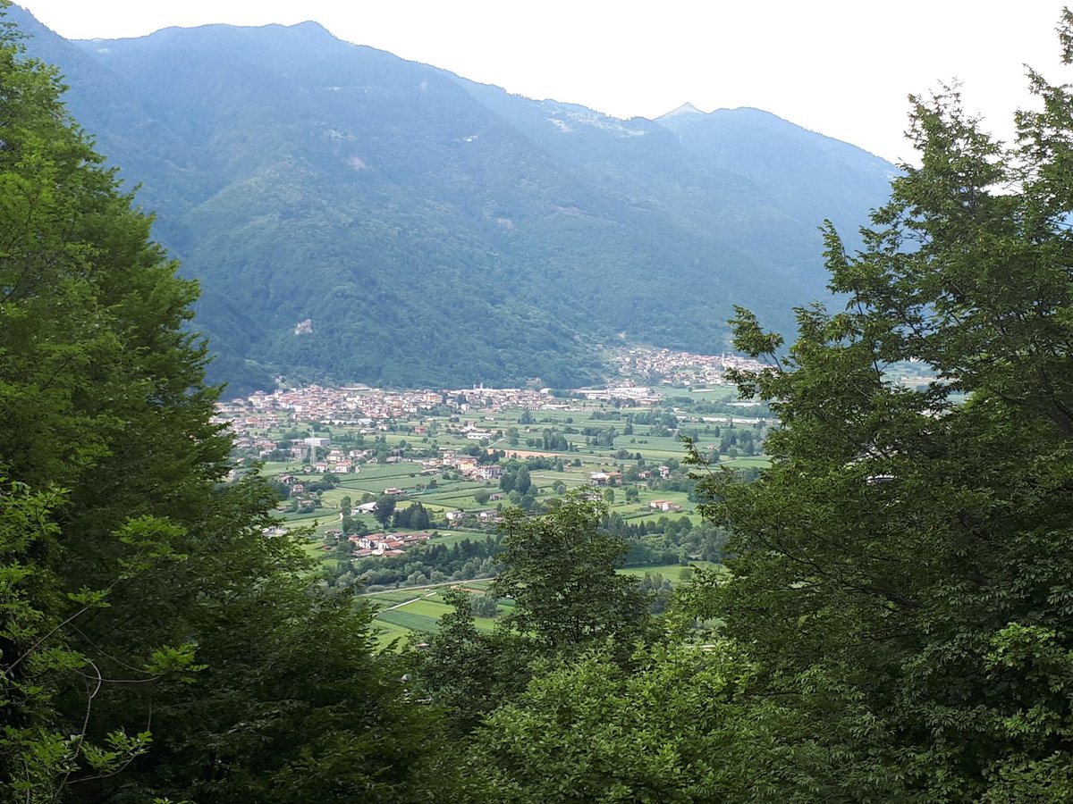 CEDIS, partner di RSE, inaugura la prima #comunitàenergetica del Trentino. L'iniziativa testimonia l'impegno di  una impresa #cooperativa che ha generato benessere per molte generazioni e che ha grandi progetti per il futuro #cooperativediutenti urly.it/3d-rs