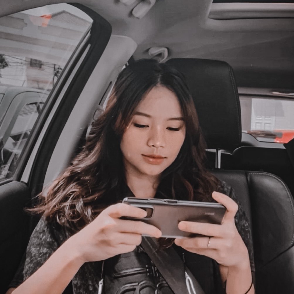 caca14_tan's tweet photo. Selama PPKM aku selalu pake Smartfren Gokil MAX @smartfrenworld  dimana saja tanpa perlu khawatir gaezzzz.... oyaah jangan lupa download aplikasi MySmartfren ya guyzz... karna mereka lagi banyak bgt hadiah untuk berbagi rejeki lhooo
#RejekiWOW #RejekiDepanMata! https://t.co/H7402WRe4E