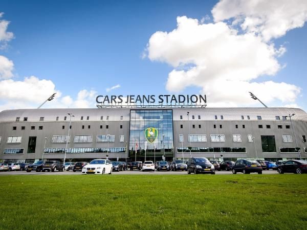 "Communicatie zeer professioneel en servicegericht. Contactpersoon stond voor alle opties open en wilde graag meewerken om ideeen te realiseren"

Pieter over Cars Jeans Stadion

Lees meer: buff.ly/2VRDYGd
@CJStadion #DenHaag #vergaderlocatie #evenementenlocatie