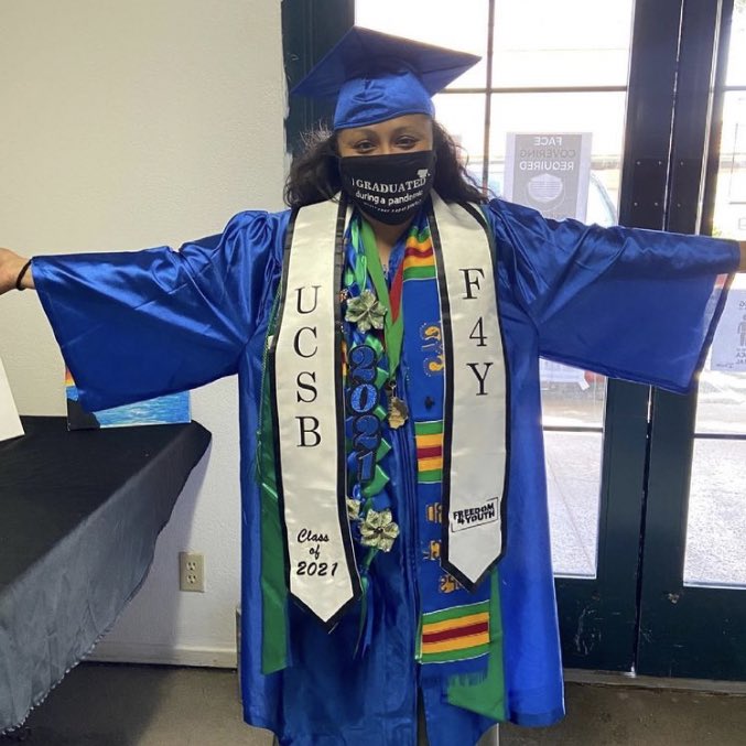 freedom4youth's tweet photo. A HUGE congratulations to our very own Freedom 4 Youth family member, mentor, friend, and leader Lorena Ortiz! Who graduated from Oxnard college to this year! Unas gran felicidades a nuestro miembro de la familia Freedom 4 Youth, mentor, amiga, y líder Lorena Ortiz! https://t.co/RPr6sr7P3O