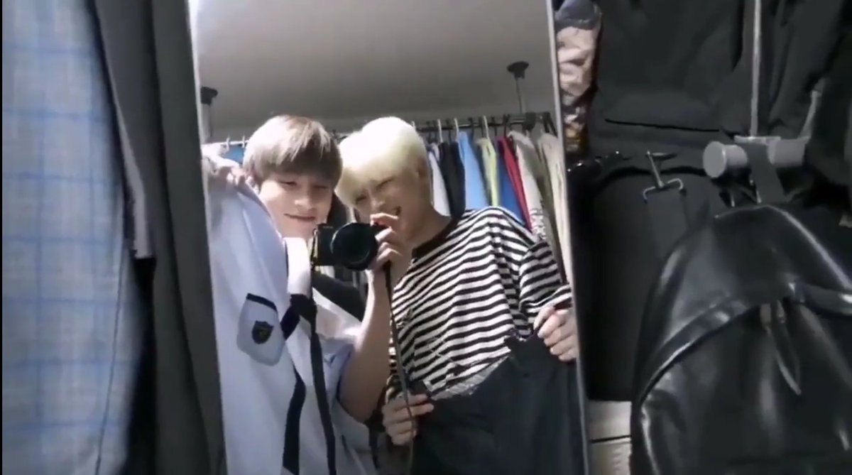 ‼️SPOILER ALERT‼️
.
.
.
.
.
.
(SUB ESPAÑOL) Hangyul y J-Min planchando el uniforme de Dohyon como castigo del vlog del mercado

🔗youtu.be/i4sg3p1BhPY

<a href="/BAE173_OFFICIAL/">BAE173</a> #비에이이173 #BAE173 <a href="/BAE173_member/">BAE173 Member</a>